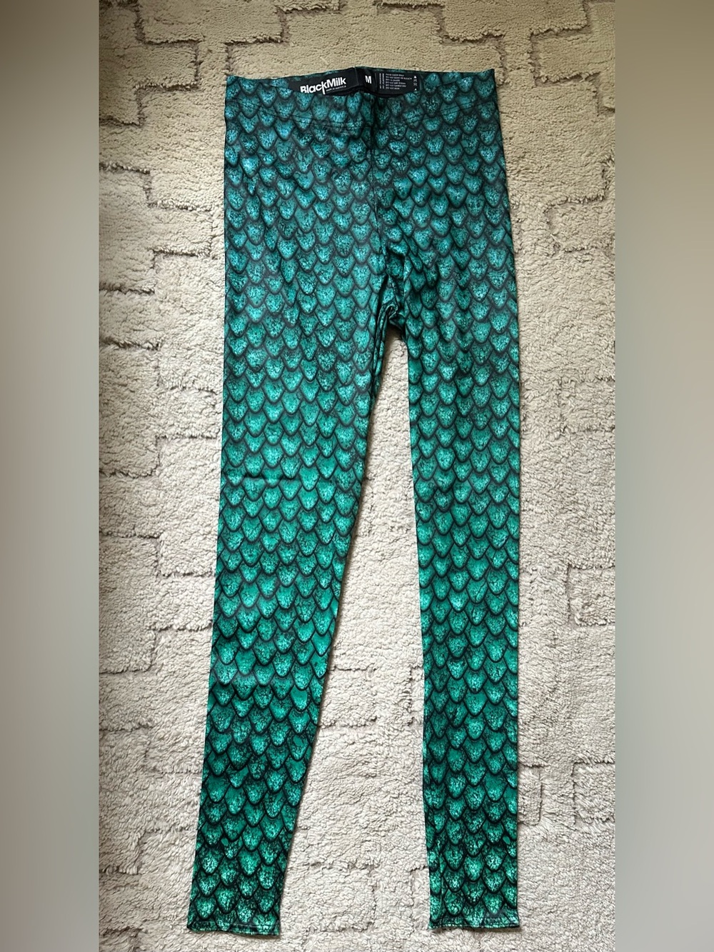 Blackmilk Game of Thrones Rhaegal Dragon Egg  Leggings